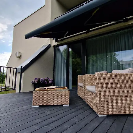 Butas Su Terasa Sventojoje Apartment *